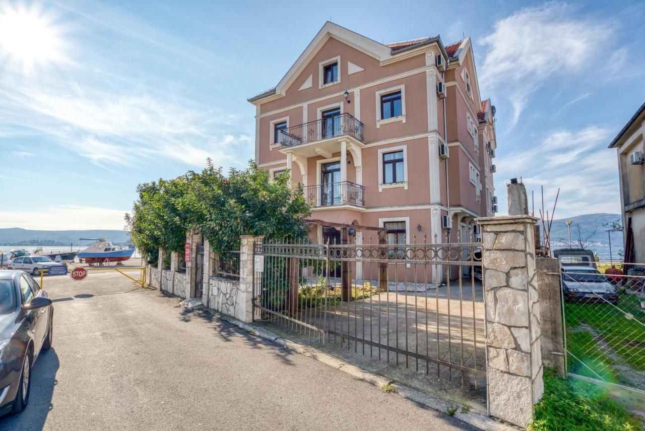 Tivat Star Hotel Exterior foto