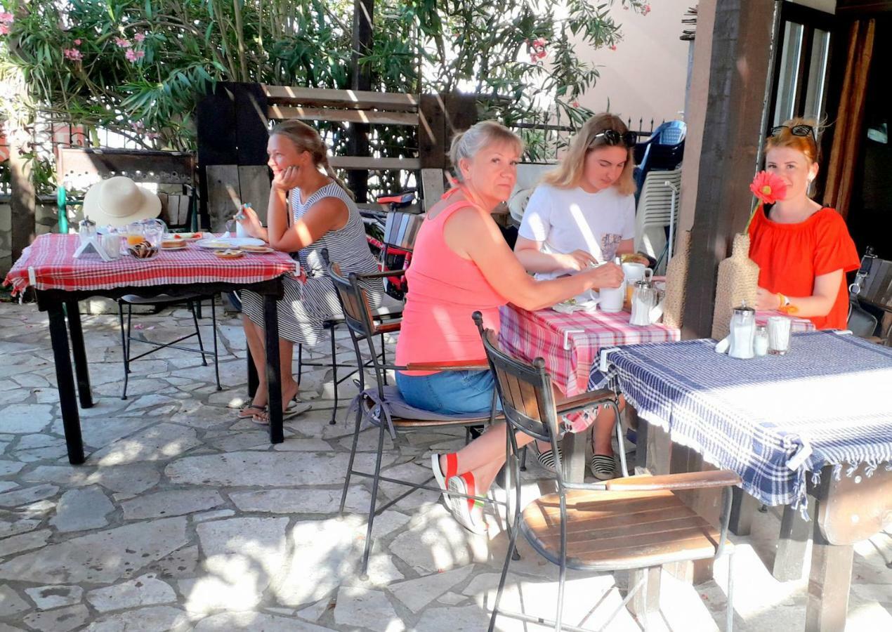 Tivat Star Hotel Exterior foto